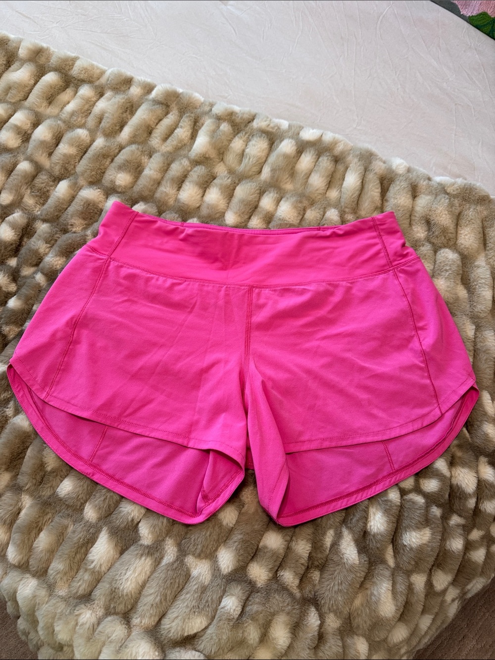 Lululemon Women's Performance Running Shorts - Hot Pink